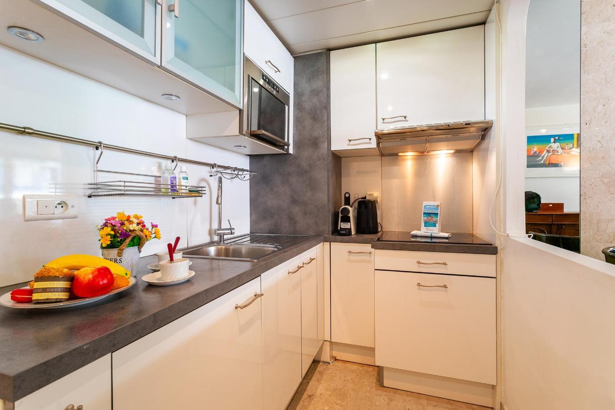 Massenet View Ap4168 Nice, By Riviera Holiday Homes Exteriör bild